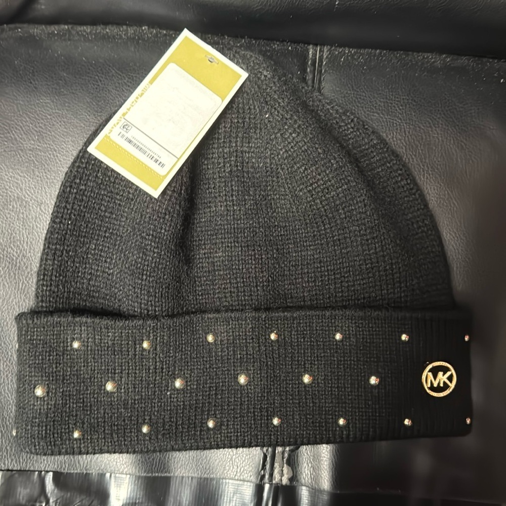Michael Michael Kors Women's Studded Cozy Knit Beanie - Black